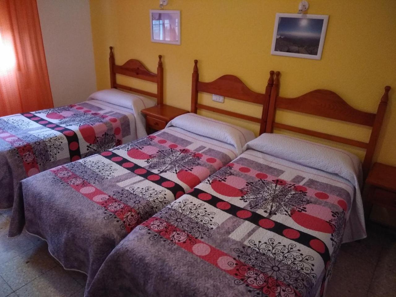 Hostal Avenida Аренас-де-Сан-Педро Экстерьер фото