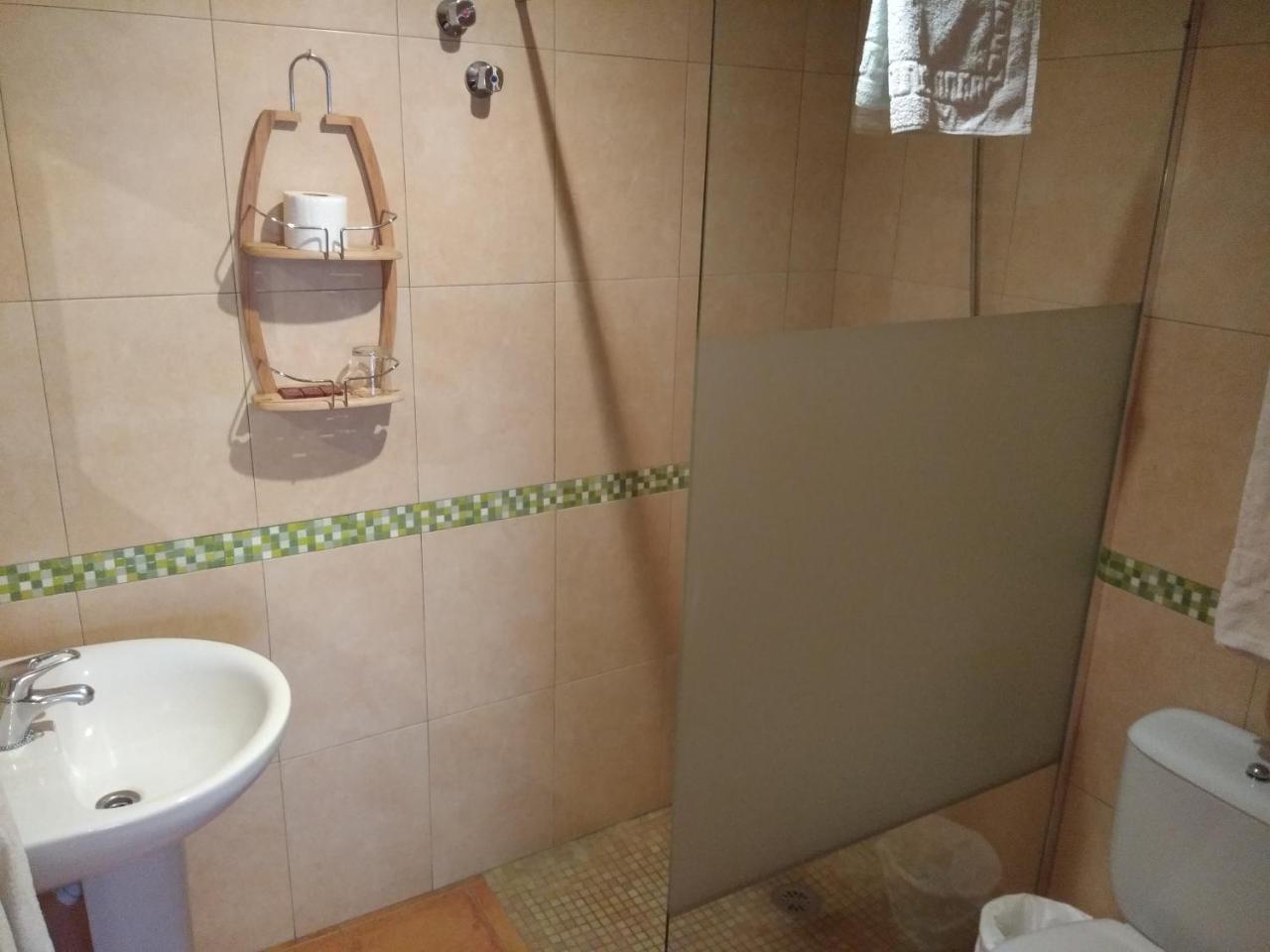Hostal Avenida Аренас-де-Сан-Педро Экстерьер фото
